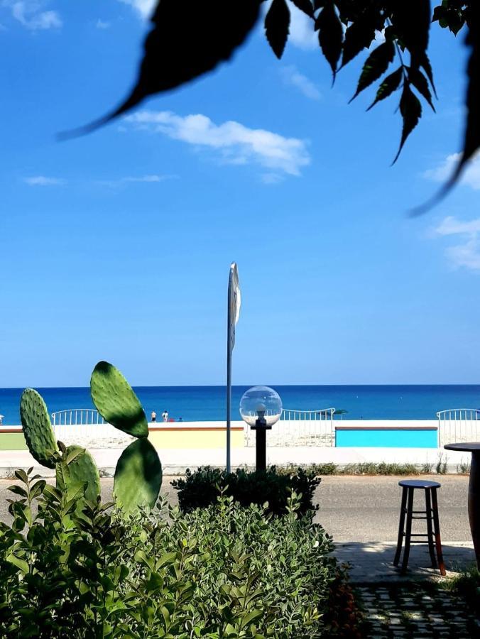 Freedom Village Soverato Marina Exterior photo